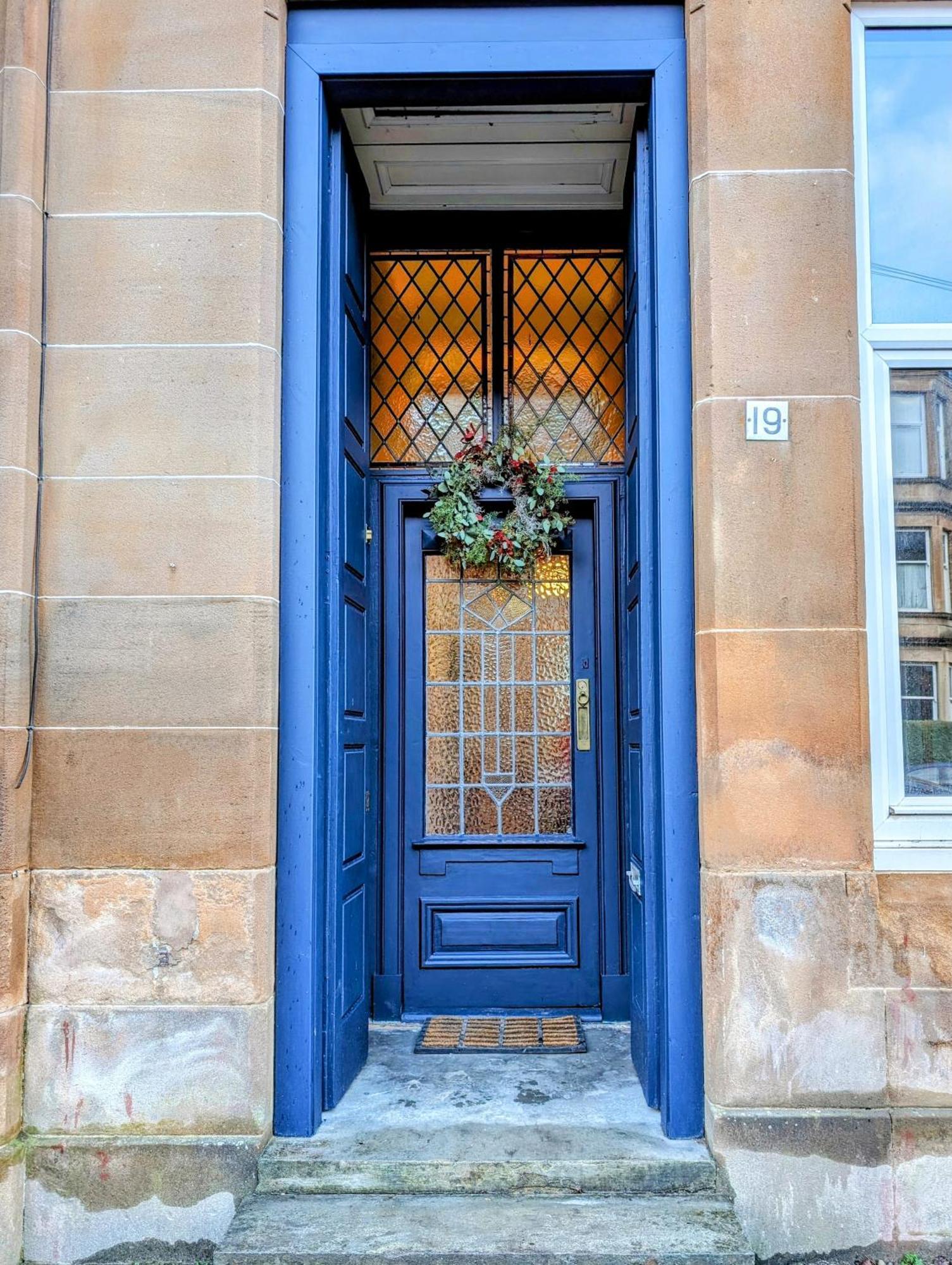 Victorian Apartment In Pollokshields Glasgow Exterior photo